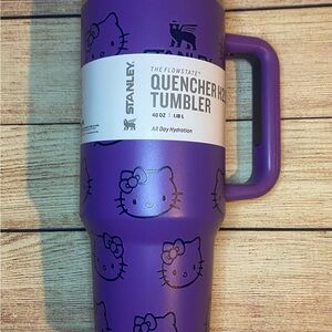 Stanley Purple Hello Kitty Quencher H2.0 Tumbler 40 oz